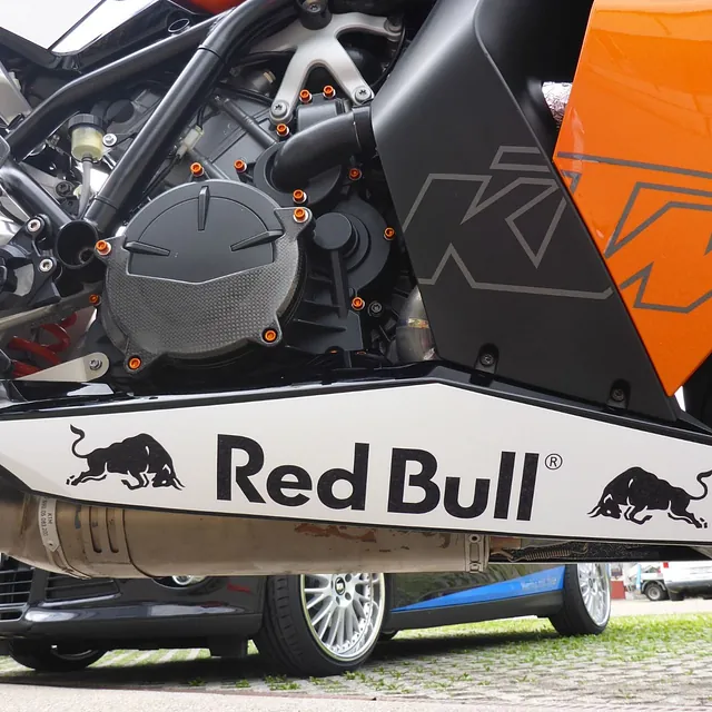 Red Bull Beschriftung