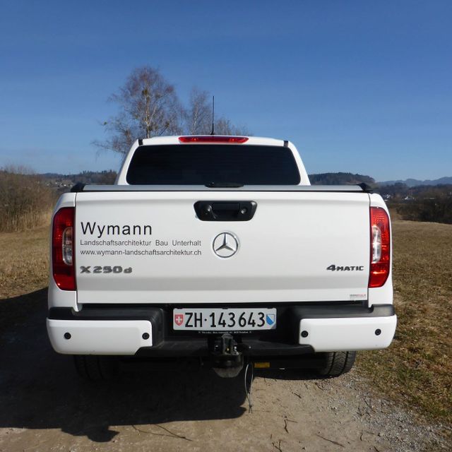 Beschriftung am Pick-up